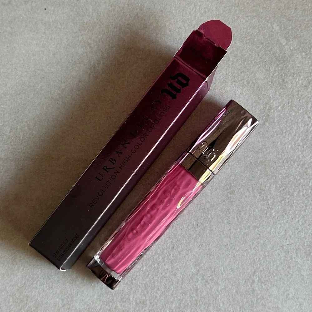 Urban Decay Revolution High-Color Lipgloss - Failbait (Soft Pink) High Shine